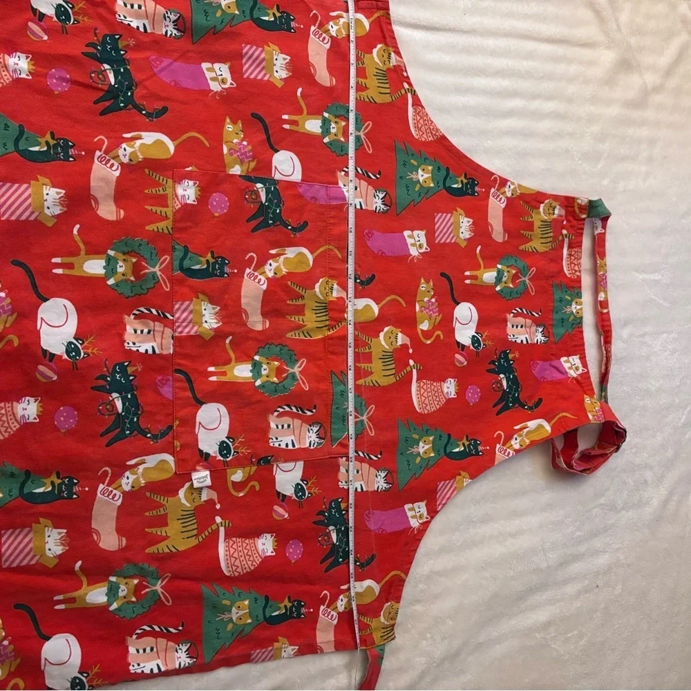 : : DANICA JUBILEE 100% Cotton Cat Print Holiday Apron : :